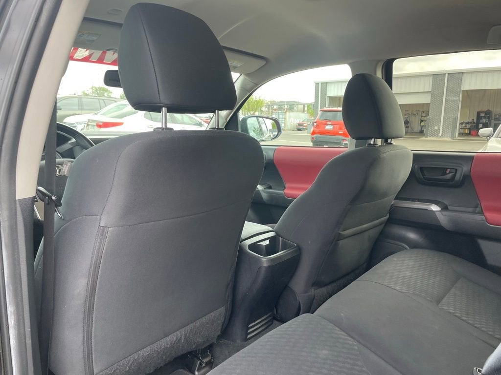 2022 Toyota Tacoma 2WD SR5