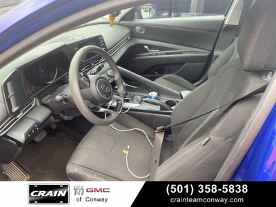 2022 Hyundai ELANTRA SE