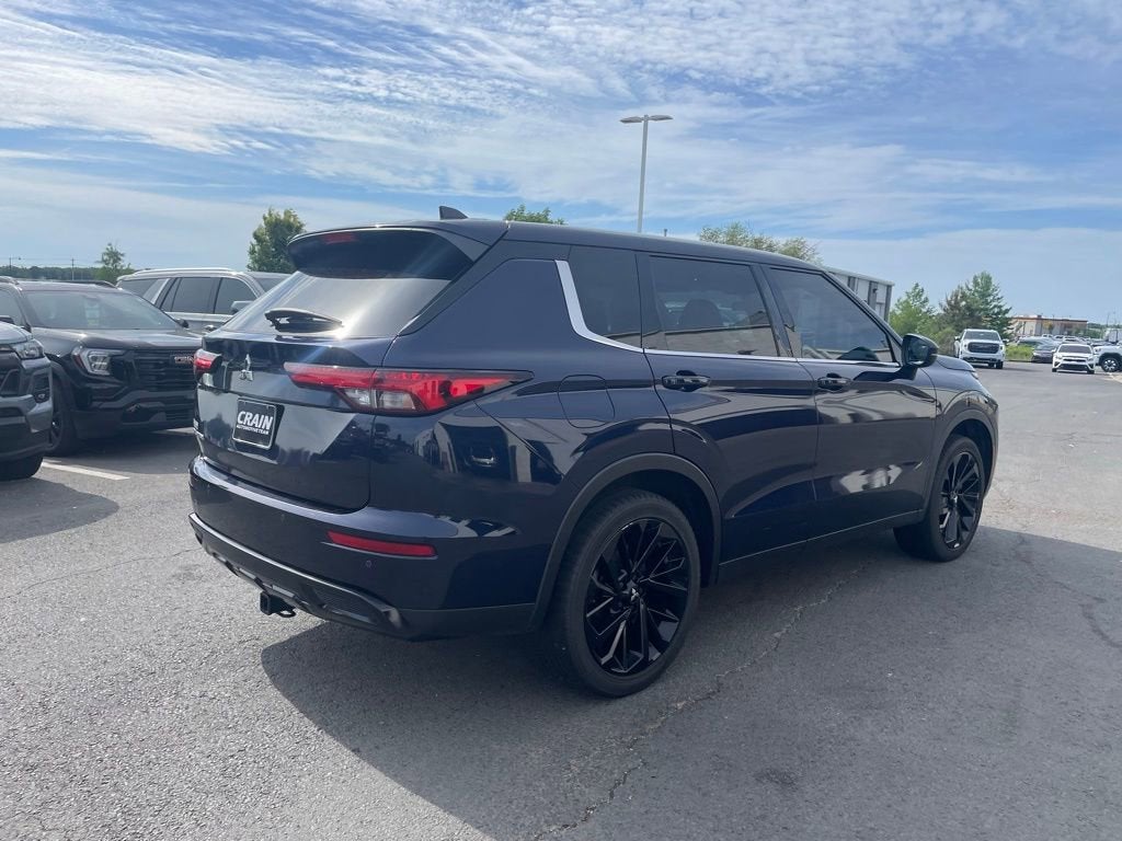 2022 Mitsubishi Outlander SE