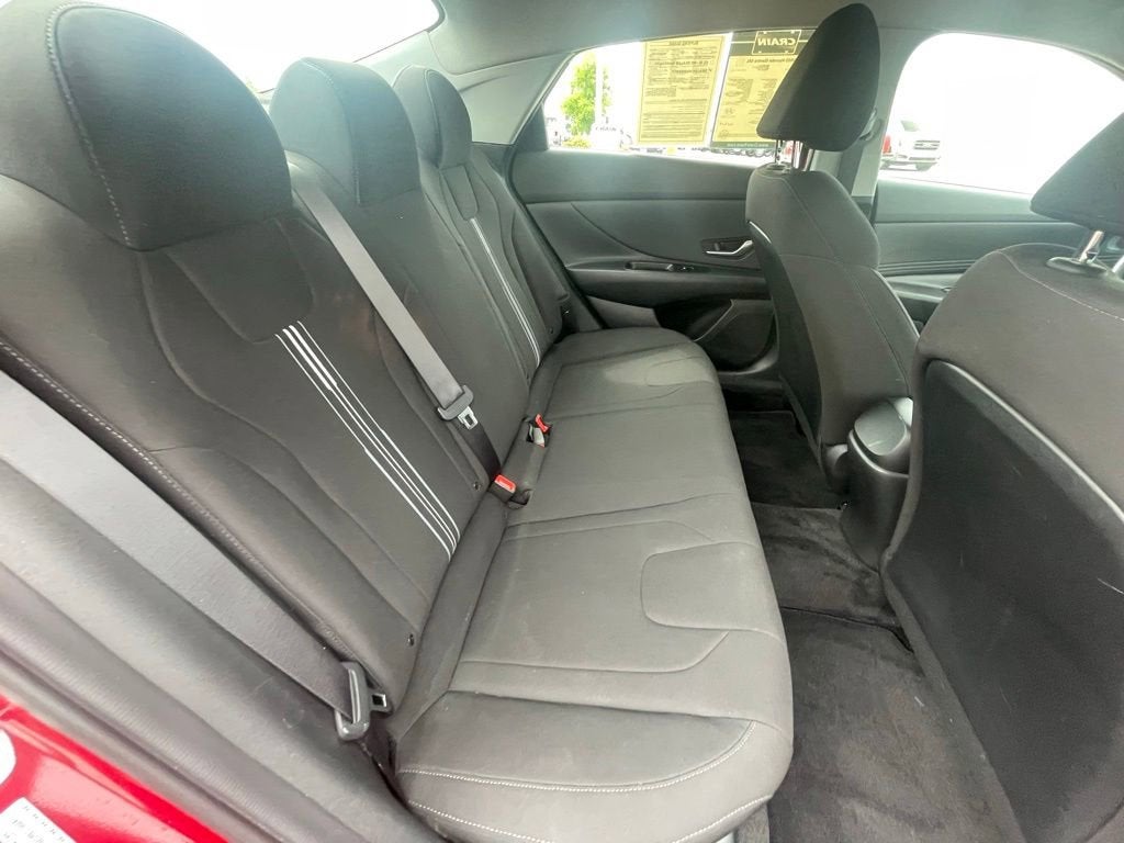 2023 Hyundai ELANTRA SEL