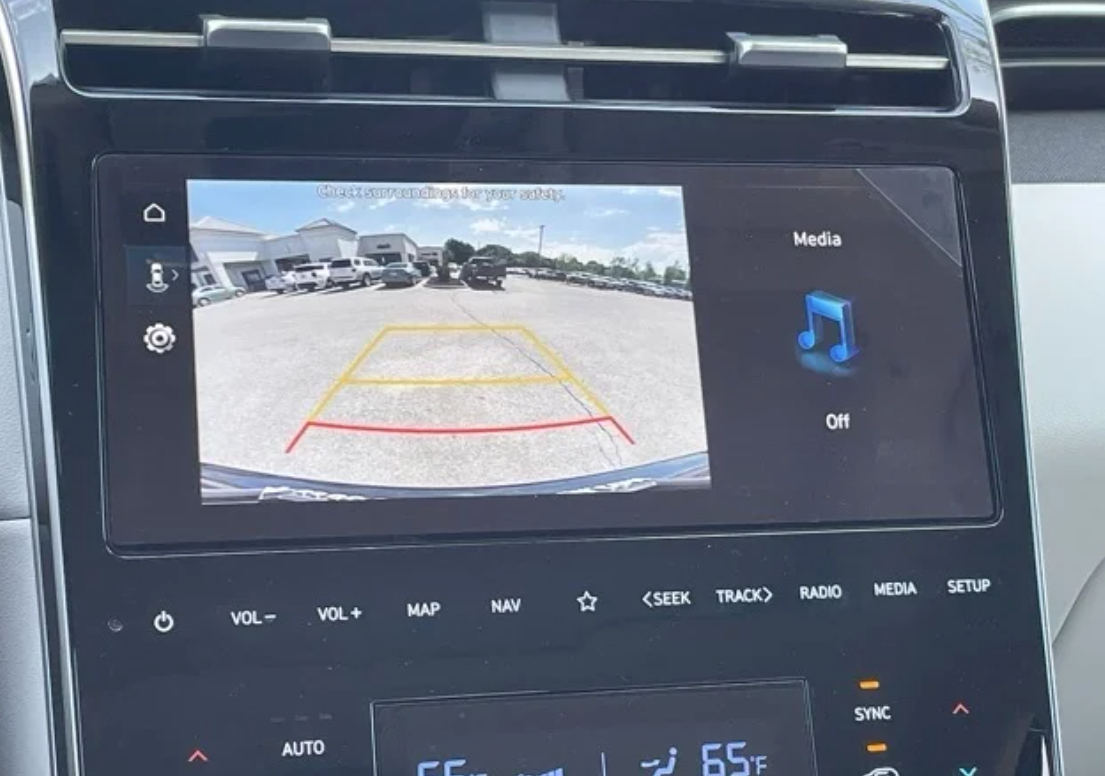 Navigation in Hyundai Tucson in Bentonville, Arkansas at Crain