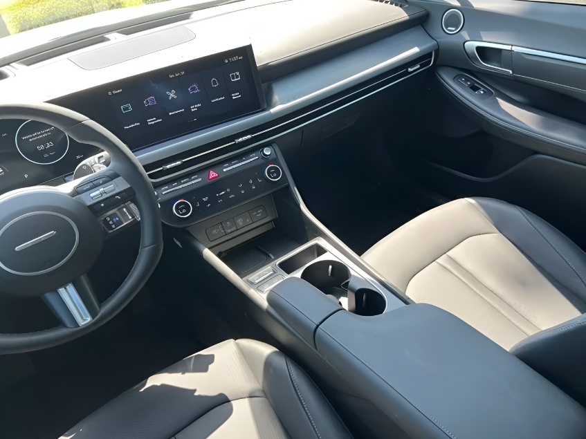 Buy a 2024 Hyundai Sonata Hybrid at Crain Hyundai of Bentonville