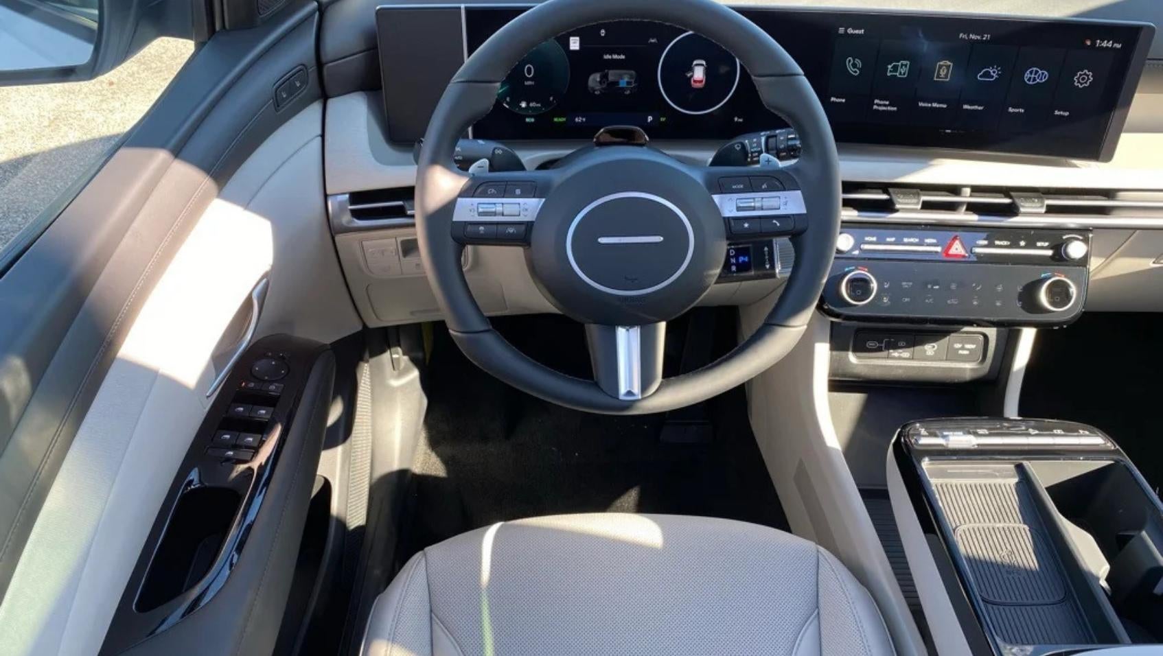 2026 Hyundai Tucson Hybrid Interior in Bentonville, AR